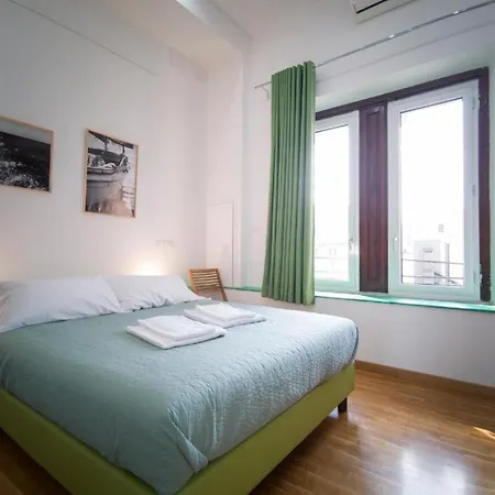 Maison Arena Bovio Neapel