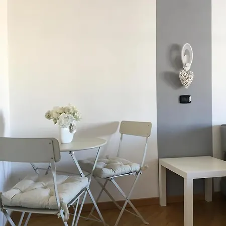 Alojamento de Acomodação e Pequeno-almoço Maison Arena Bovio